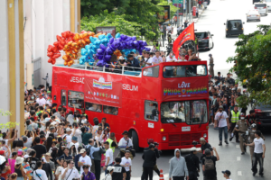 เดอะมอลล์ กรุ๊ป และ เอ็ม ดิสทริค ผนึกกำลังภาครัฐ-เอกชน ดึงแนวคิด Pride Economy จัดงาน “LOVE PRIDE 2026” ขับเคลื่อนเศรษฐกิจการท่องเที่ยวของกลุ่ม LGBTQ+ หลังกฎหมายสมรสเท่าเทียมมีผลบังคับใช้